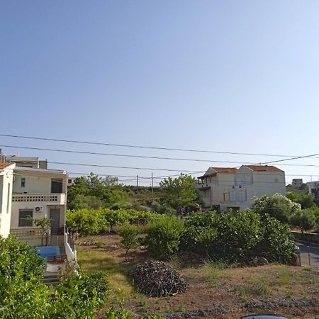 Phoeve Apt-Lovely 1-Br Rental Near The Beach Καλαθάς Εξωτερικό φωτογραφία