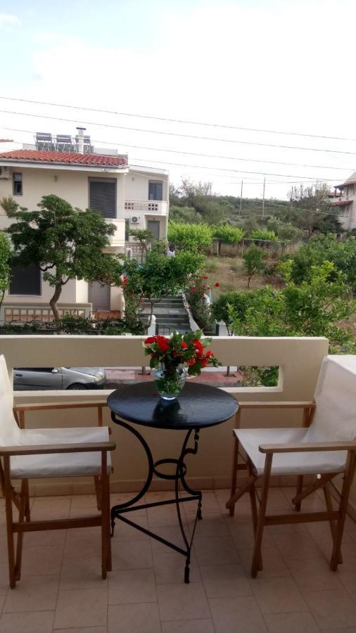 Phoeve Apt-Lovely 1-Br Rental Near The Beach Καλαθάς Εξωτερικό φωτογραφία
