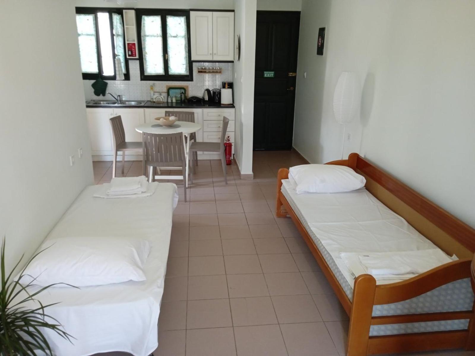 Phoeve Apt-Lovely 1-Br Rental Near The Beach Καλαθάς Εξωτερικό φωτογραφία